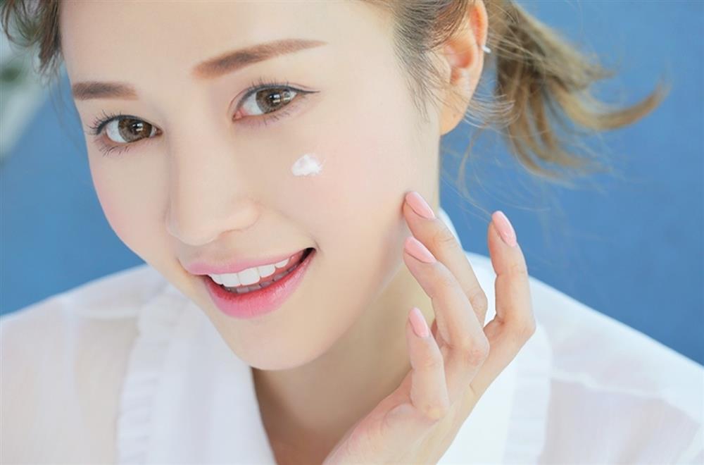kem collagen tái tạo da và những điều bạn cần biết