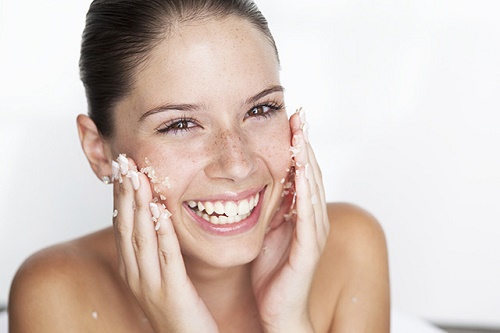Nám da vùng quanh miệng: nguyên nhân xuất hiện và cách khắc phục