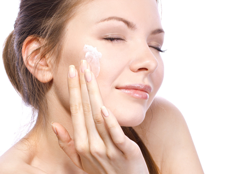 Bạn đã biết tại sao phải chăm sóc da mặt tuổi trung niên chưa?