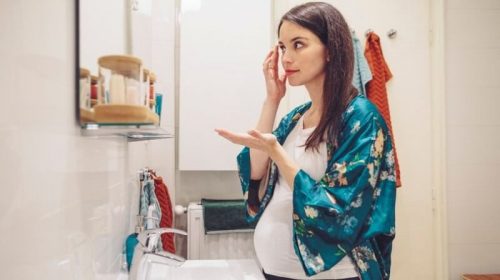 Mẹ bầu nên skincare khi mang thai như thế nào để tốt nhất?