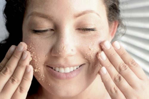 Bạn đã biết cách làm sạch da mặt mỗi ngày cho tuổi 20
