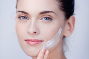 Top 3 mỹ phẩm chứa collagen được nhiều bạn trẻ hiện nay yêu thích