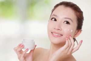 Collagen bôi mặt Nhật Bản có thực sự tốt như lời đồn?