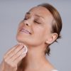 Bạn đã biết cách làm sạch sâu da mặt cho tuổi 50 hiệu quả?
