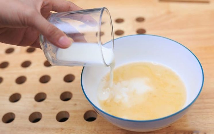 Bí quyết dưỡng da body cho tuổi 50 bằng sữa tươi siêu đơn giản