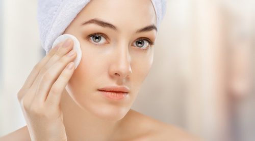 Nên thay đổi cách chăm sóc da vào mùa thu thế nào để da sáng mịn?