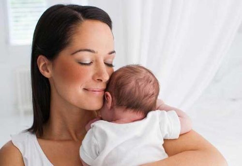 Những vấn đề về da phụ nữ sau sinh thường gặp và cách khắc phục