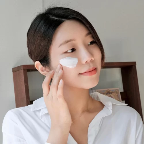 Bạn có biết kem dưỡng da mặt nào tốt cho tuổi 30 chống lão hoá?